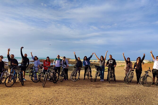 11 Km Guided Bike Tour in Lively Casablanca - Safety and pace: how the guide makes the whole thing work