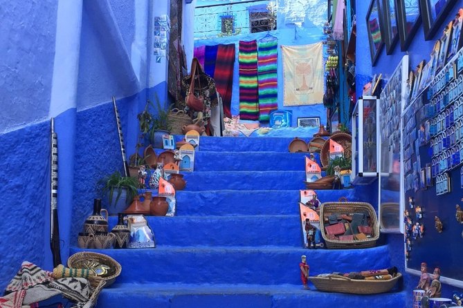 2-Day Transfer to Chefchaouen from Fez - Day 2: breakfast pace, souks and silk-wool weaving lanes, then return to Fez