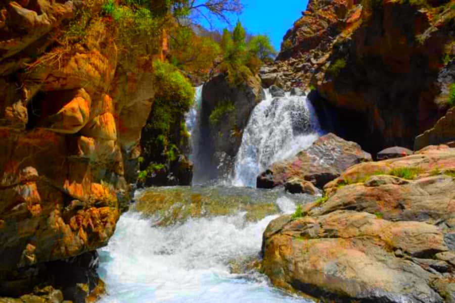 2 Days Desert Agafay and Atlas Mountains Trek From Marrakech - Day Two to Agafay, From High Atlas Quiet to Desert Calm
