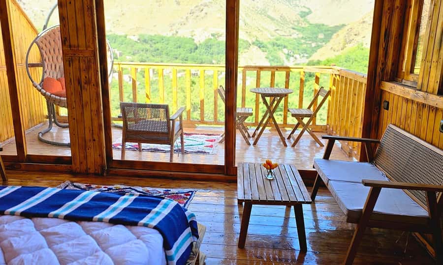 2 Days Desert Agafay and Atlas Mountains Trek From Marrakech - Marrakech Pickup to Atlas Ascent, Expect Scenery That Changes Fast