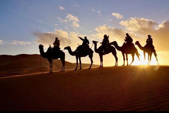 2 Days luxury desert tour from Fes - Midelt lunch stop: a real break before the desert push