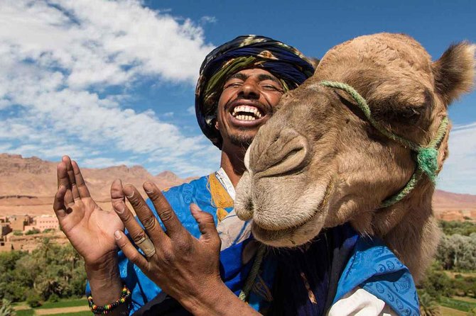 2 Days Luxury Desert Tour from Marrakech To Zagora - Marrakech Morning Pickup, Tizi-n-Tichka Pass, and Why Day 1 Feels Like a Movie