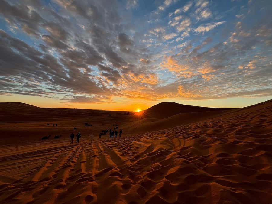 3 Days - 2 Nights Desert Tour From Marrakech with Camel Ride - Day 2: Todra Gorge, Erg Chebbi Dunes, and a Berber Camp Night