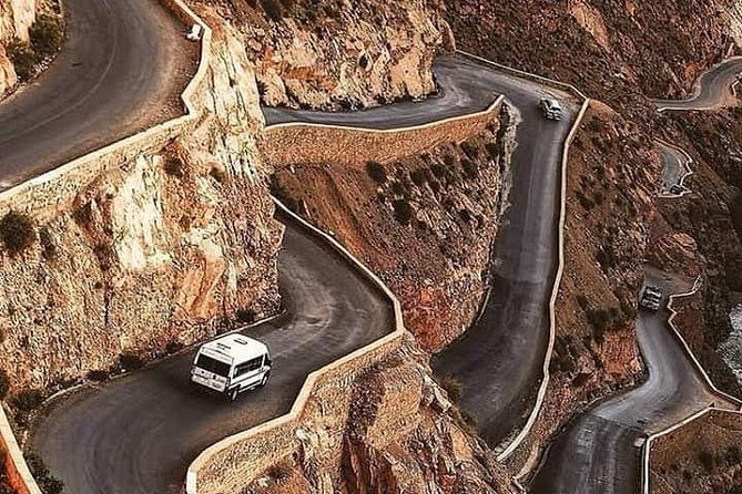 3 Days Luxury private Desert Tour From Fez to Marrakech - Day 1 from Fez toward the desert, via Ifrane and Azrou