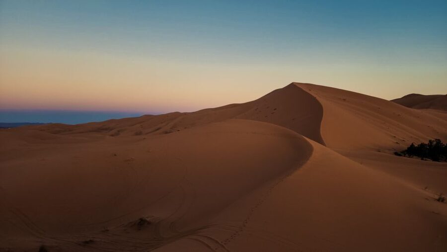 3D Deluxe Experience: Marrakech to Merzouga w/ Quad Option - Day 1: High Atlas views and Ait Ben Haddou, then a night near the gorges