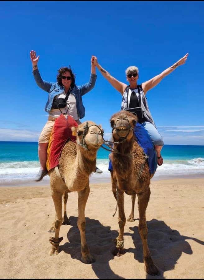 4 Hours Deluxe Guided Tour of Tangier + A tour with camels - Cap Spartel: Where two seas meet in about 30 minutes