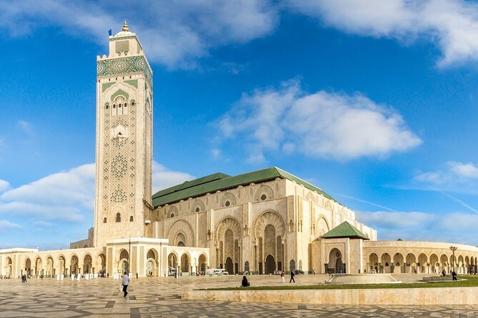 5 am in Casablanca: Mosque, Medina, Beach , Souks , Coffee and more - Key Highlights at a Glance