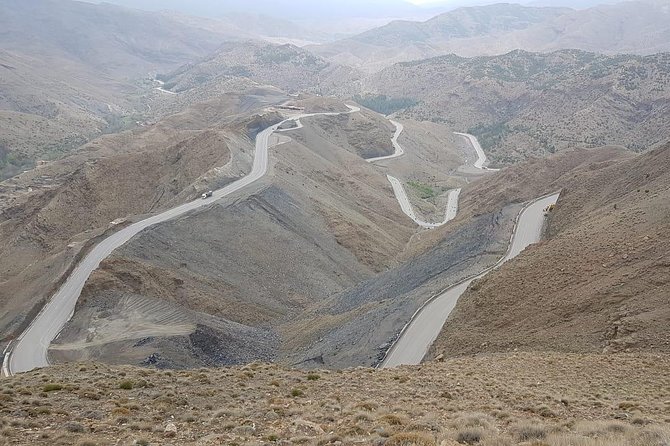 7-days: Casablanca to Chefchaouen then Fes and Sahara Desert - Camel Trekking - Day 4: Ifrane, Azrou monkeys, Ziz Valley canyon, then Erg Chebbi at sunset