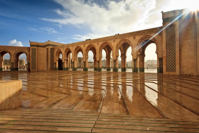 7 Days Discovery The Atlas Mountains & Luxury Sahara Desert From Casablanca - Merzouga Luxury Desert Camp: Camel Sunrise and a Night Under Stars