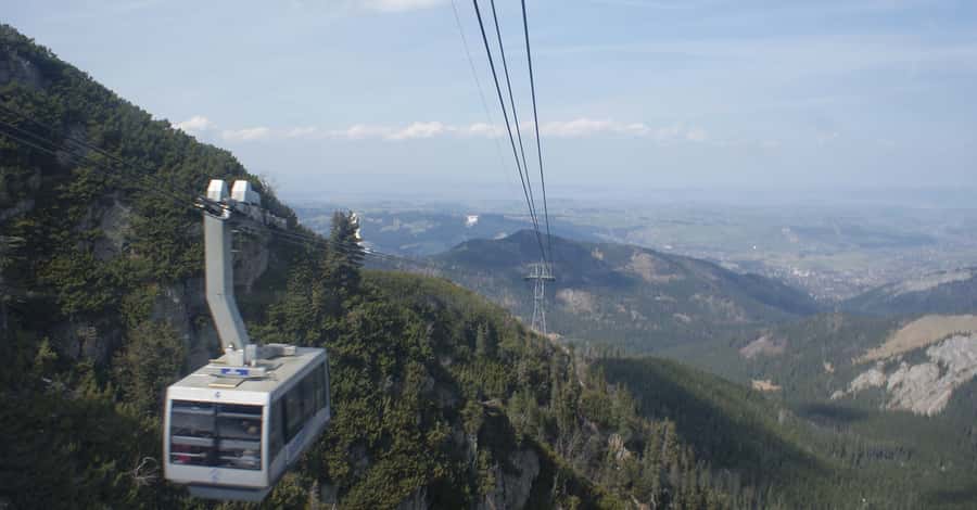 Agadir: Cable Car Sky Network Ticket with Hotel Transport - The Glide Toward the Harbour Front and Agadir City