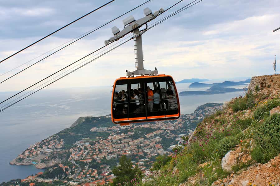 Agadir: Cable Car Sky Network Ticket with Hotel Transport - Atlantic Coastline Views: A Fast Way to Understand Where Agadir Ends