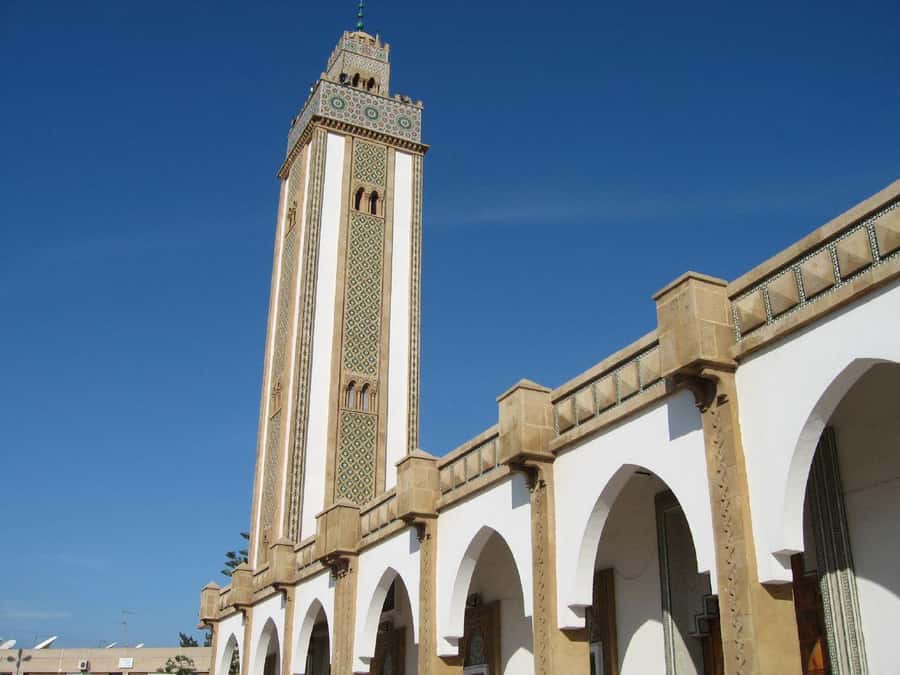 Agadir: City Discovery Tour - Mosque stop from the outside: design details you can spot without entering