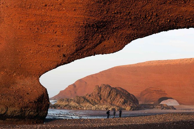 Agadir Day Trip To Legzira & Tiznit - Weather, minimum group size, and how to reduce stress