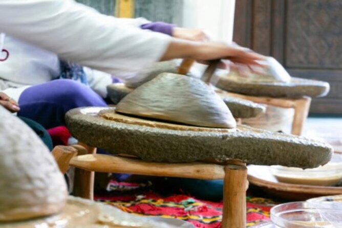 Agadir: Guided city tour with Kasbah and Souk El Had - Souk El Had dAgadir: How to Enjoy the Market Without Losing Your Day