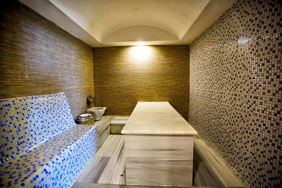 Agadir: Hammam and Massage - Scalp cleanse and clay mask: face care inside a body ritual