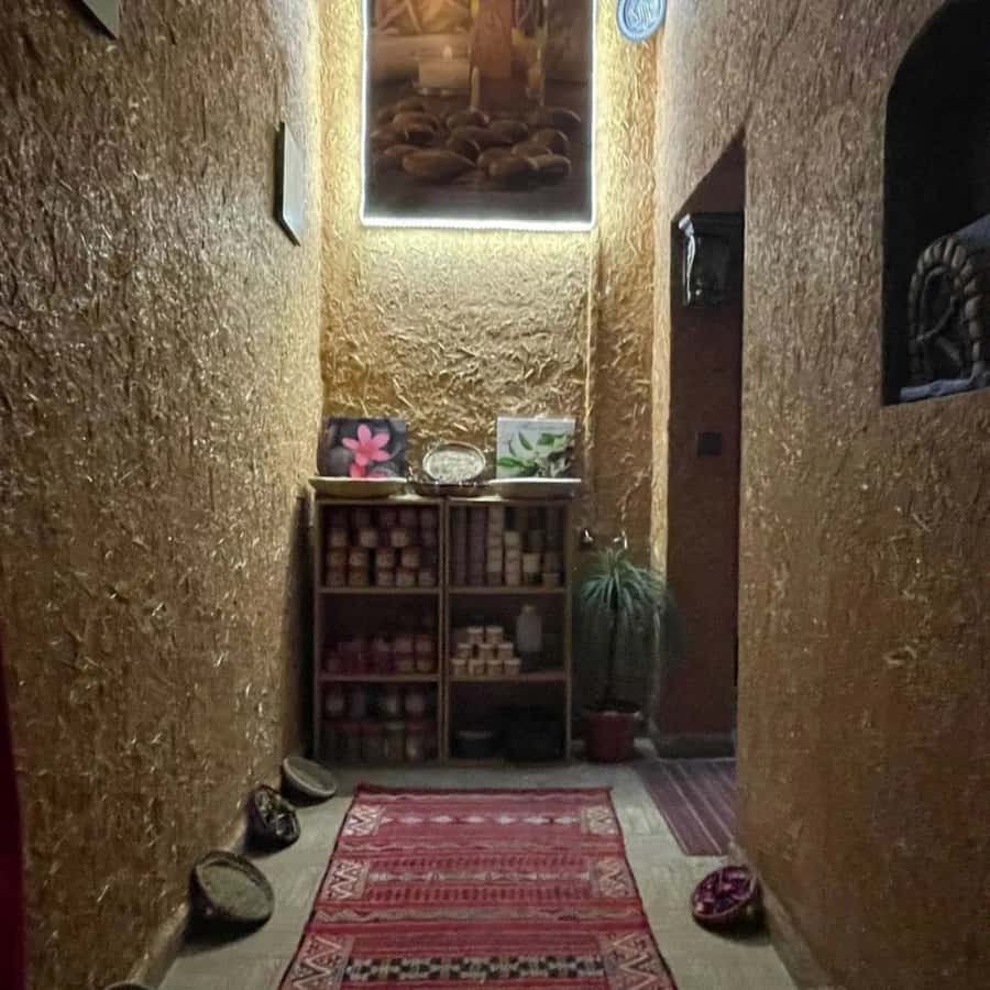 Agadir : Hammam and Massage Experience at Itrane Spa - Inside the Hammam: Black Soap, Gloves, Steam, and Clay