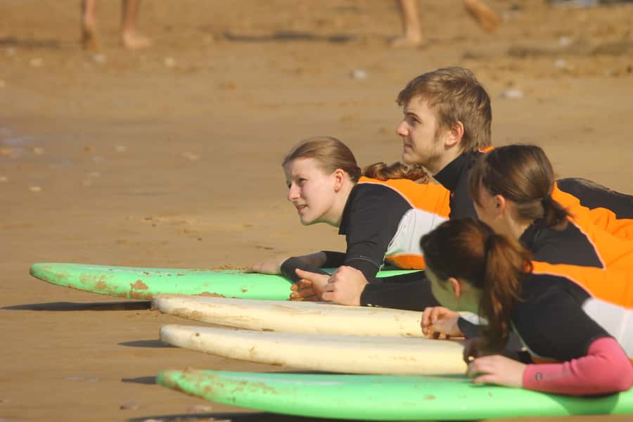 Agadir: Taghazout Beach Surf Lesson with Lunch and Transfer - Theory that actually helps: what you’re learning