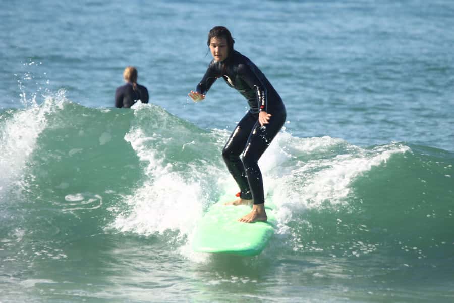 Agadir: Taghazout Beach Surf Lesson with Lunch and Transfer - Hotel pickup at 9:15 and the quick wetsuit run