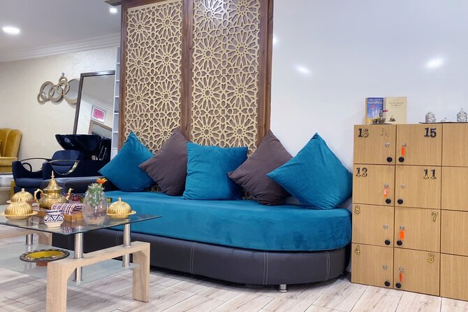 Agadir Traditionally Hamam and Massage with transfer - Massage time: tea, reflexology, and toes-to-scalp oil