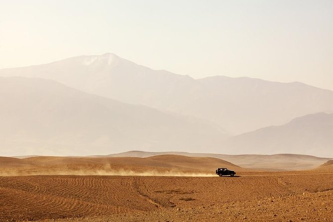 Agafay Desert & Berber villages & Atlas Mountains, Full Day Trip From Marrakech - Walking level, vehicle comfort, and what to pack for this kind of day