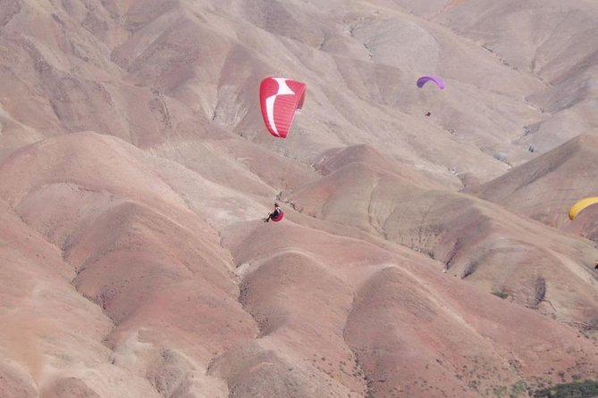 Agafay Desert Paragliding DUO Experience from Marrakech - Agafay Desert Skies: What This Duo Flight Feels Like
