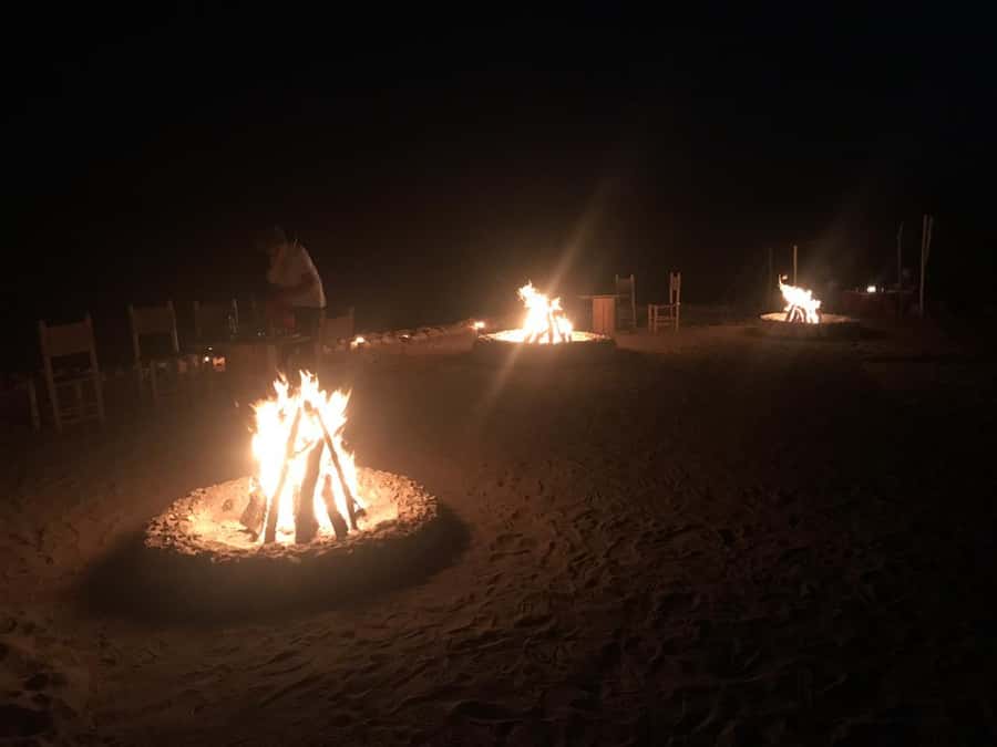 Agafay experience : Dinner with sun set camel or quad ride - Music, dance, and the fire show: romantic or party vibe?