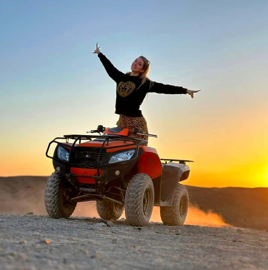 Agafay tour Quade Bike, Sunset and Romantic Dinner Show - Why Agafay Desert quad biking works so well near Marrakech