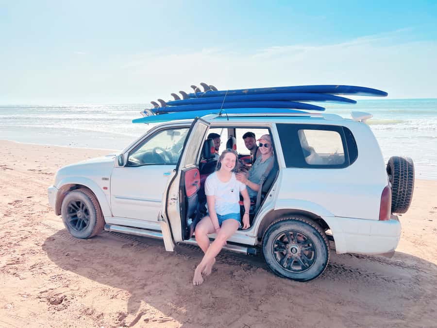 Beginners friendly surf in nice spots - Key Things That Make This Beginner Surf Lesson Worth It