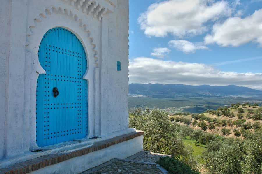 Blue City magic: Affordable Day Trip from Fez to Chefchaouen - Lunch Choices and Rest Time Inside Your Free Window