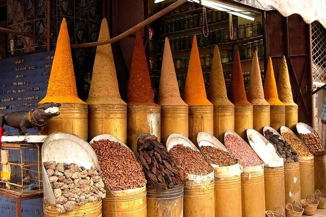 Casablanca Airport Layover Tour with Return to Airport or Hotel Dropoff - Getting from Mohammed V Airport to the city, then back again