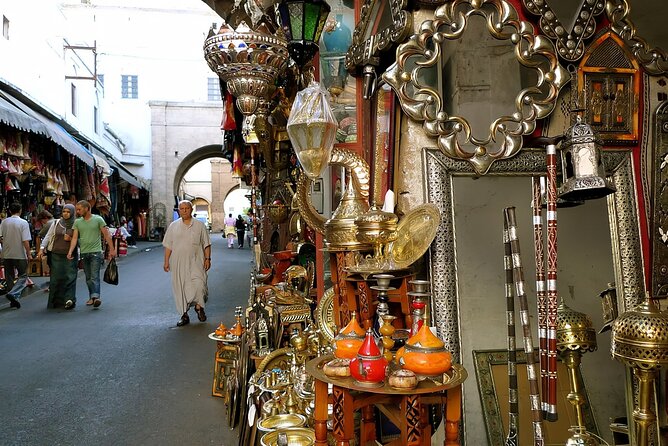 Casablanca City Tour: Hassan II Mosque, Arab League Park & Sights - Rick’s Cafe stop: film nostalgia and a reality check on time