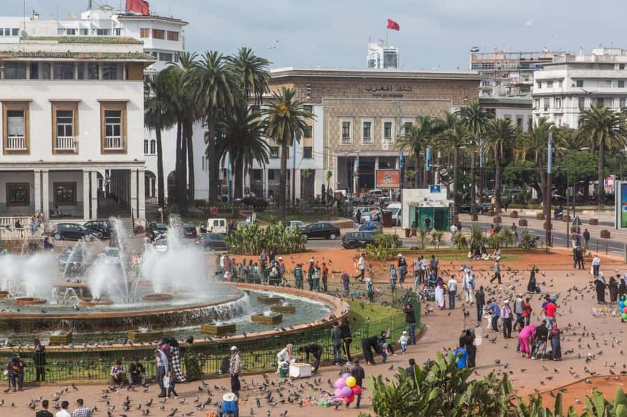 Casablanca: City Tour with Hassan II Mosque Entry Ticket - Central Market and shopping time for food-market browsing and crafts
