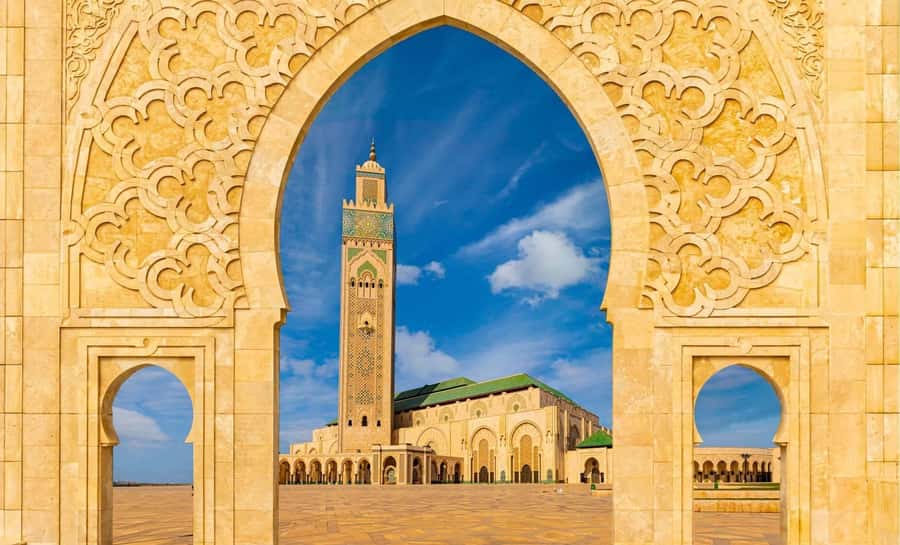 Casablanca: City Tour with Hassan II Mosque Entry Ticket - How you get around Casablanca in a small group without losing the day