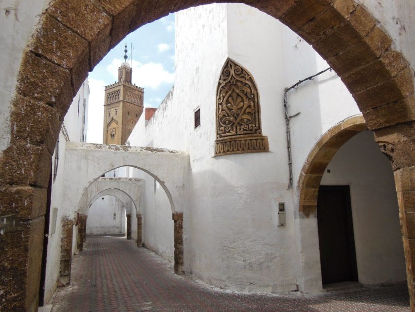 Casablanca City Tour with Hotel Pickup and drop off - The Old Medina’s Narrow Streets and the Habous Quarter