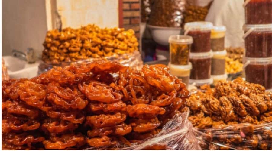 Casablanca: Food Tour with Tastings in Quartier Habous - The old center and central marketplace time, shop smart with a guide
