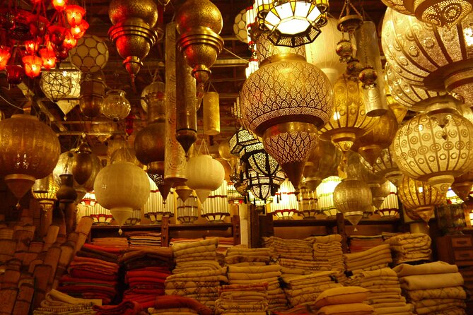 Casablanca Guided Tour with Hassan II Mosque Admission - Mohamed V Square and Marche Central, architecture then real shopping