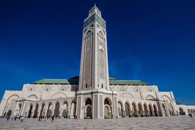 Casablanca Guided Tour with professional guide and lux vehicle - Hassan II Mosque: 1 Hour 30 Minutes and Optional Ticket Entry