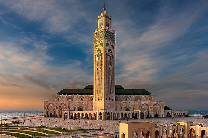 Casablanca Half-day guided tour - Rick’s Café: movie nostalgia with a real Casablanca setting