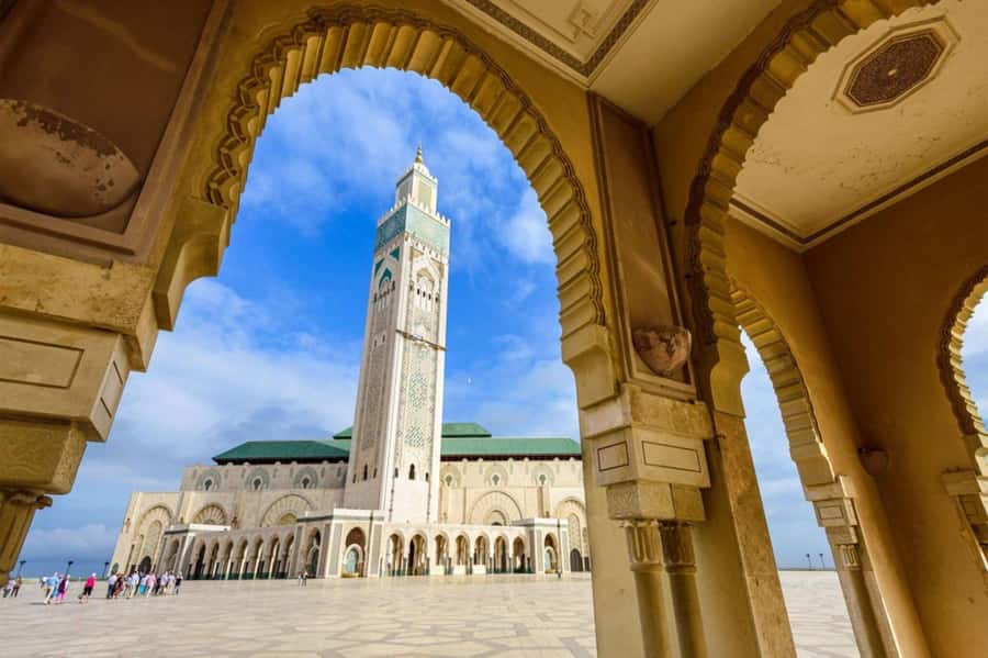 Casablanca: Hassan II Mosque Premium Tour with Entry Ticket - Inside Hassan II Mosque: Dress Code and First-Visit Comfort