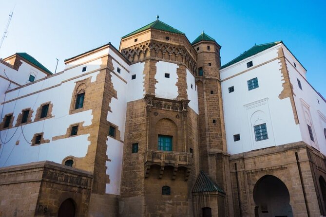 Casablanca Layover Tour with Round-Trip Airport Transfer - Comfort and included perks that make layovers feel easier