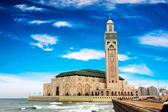 Casablanca Private City Tour - Old Medina of Casablanca: a guided walking route through narrow lanes