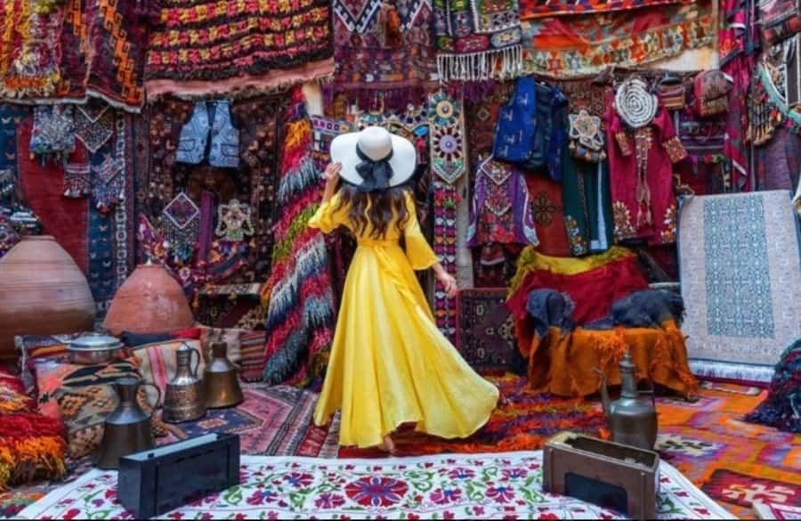 Casablanca: Private Guided Tour with lunch - Central Market and Moroccan lunch: where the senses do the talking