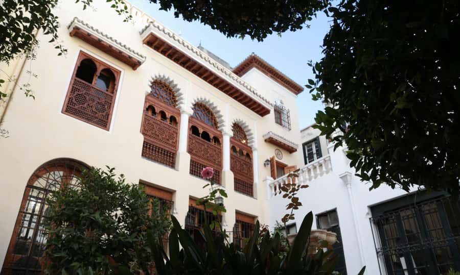 Casablanca: Tangier Day Tour by High-Speed Train - Tangier Arrival: Meeting Your Guide and Getting Oriented Fast