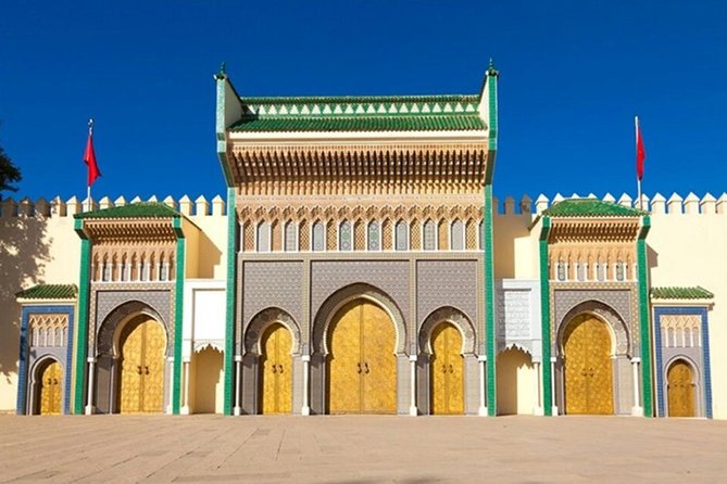Casablanca to Fez Private Transfer with Full Fez Tour and Lunch - Kairaouine Mosque plus artisanal crafts: Nejjarine and Art d’Argile
