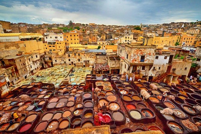 Casablanca to Fez Private Transfer with Full Fez Tour and Lunch - Lunch, mineral water, and why the pace feels workable