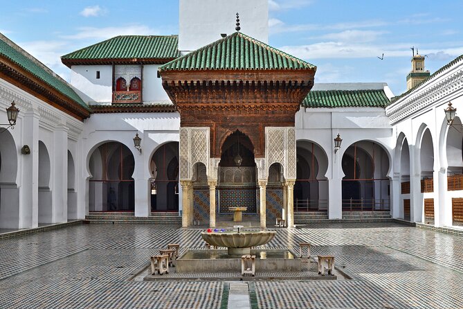 Casablanca to Fez Private Transfer with Full Fez Tour and Lunch - Casablanca to Fez, with a quick cultural pause and a smart route