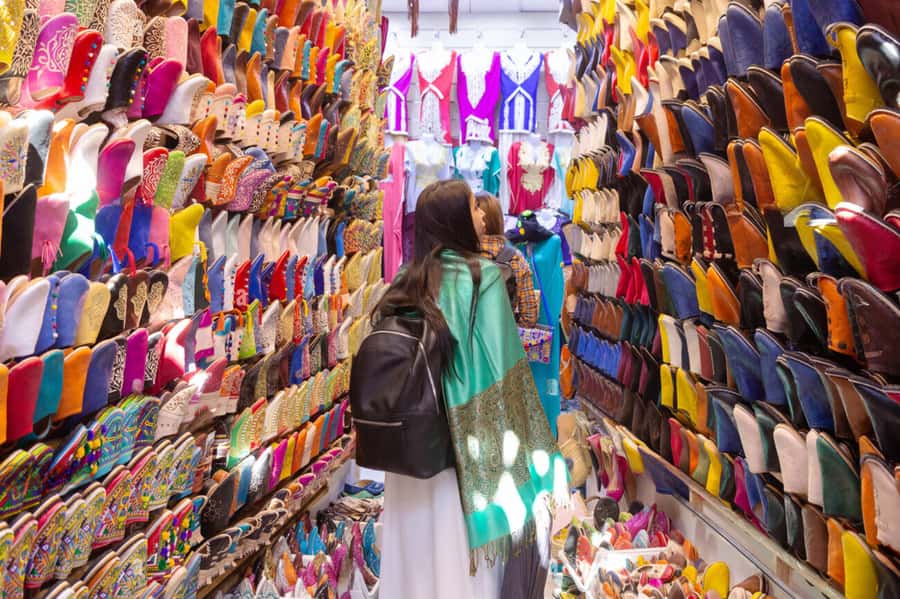 Casablanca: Traditional Souks Shopping Private Tour - Mint Tea and Moroccan Sweets: The Best Part That Actually Feeds Your Budgeting