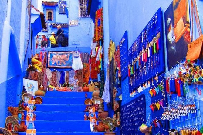 Chefchaouen Full Day Trip with a CITY TOUR GUIDE - Getting Picked Up, Staying Comfortable, and Why Small Groups Matter