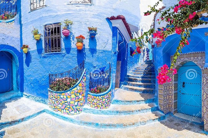Chefchaouen the Blue City Full-Day Trip from Casablanca - Arrival in Chefchaouen: how the licensed guide shapes your day