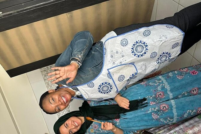 Cook Moroccan Food & Try on Traditional Clothes like a local - Should You Book This Moroccan Home-Cooking Session?